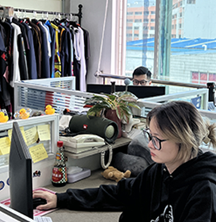 黒いスポーツジャケット